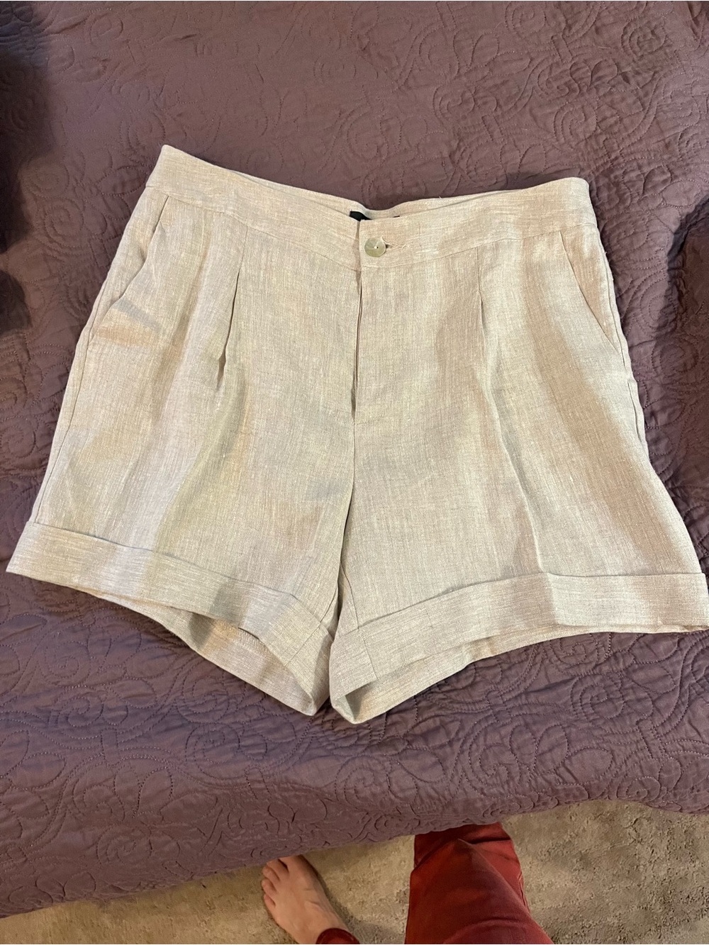 Karen Kane Light Beige High-Waist Linen Shorts